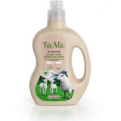 Экологичное средство для стирки Гель для стирки деликатных тканей без запаха BioMio 1,5л